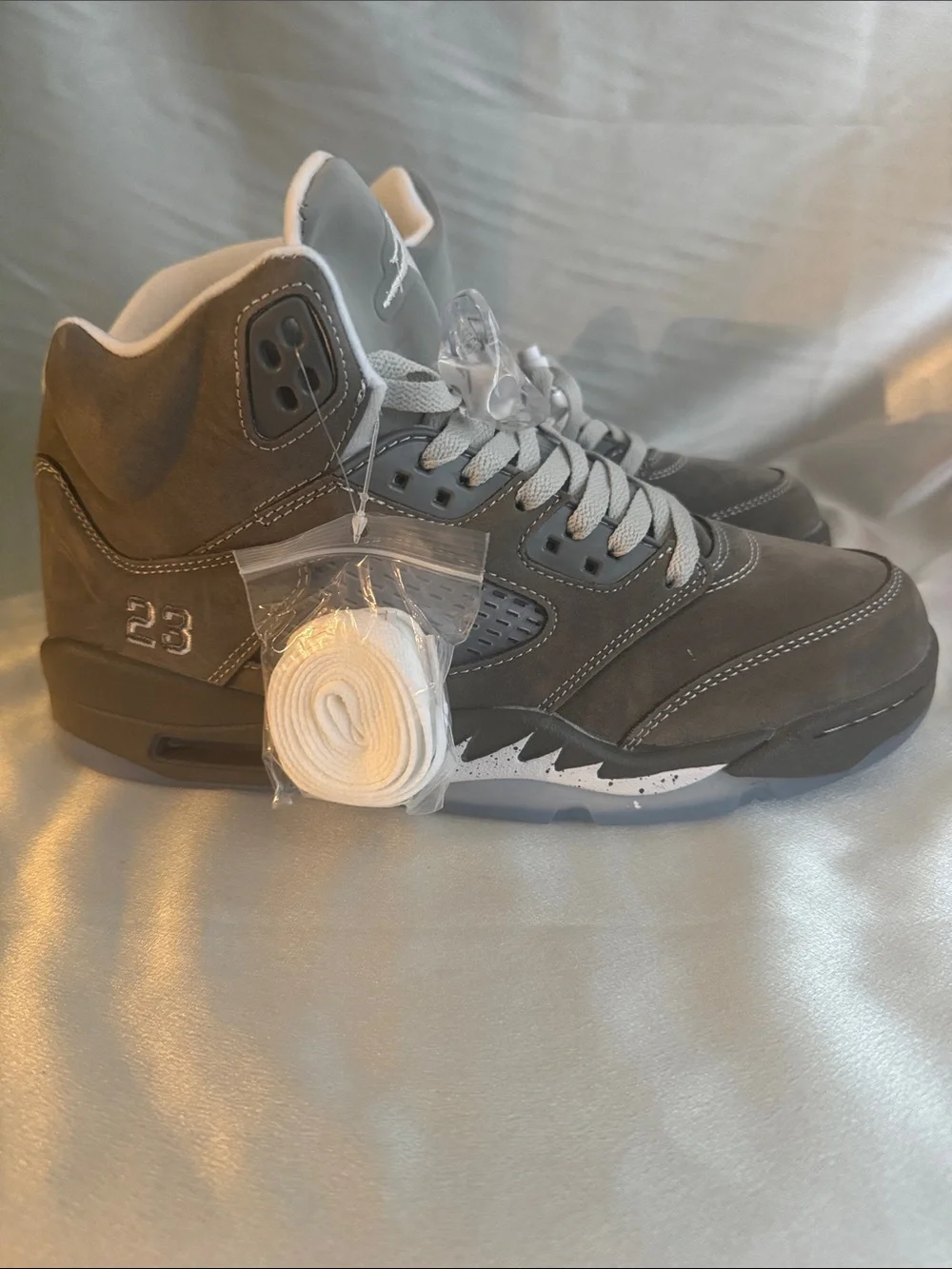 New! Air Jordan 5 Retro “Wolf Grey” (2026)! Authentic!